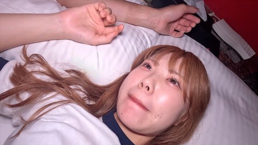 FC2PPV-3779166 Một cô gái 18 tuổi chính hiệu với cặp mông đẹp, đôi gò bồng đảo và lúm đồng tiền dễ thương. Nếu nhìn kỹ, bạn sẽ thấy một khuôn mặt trông như sắp khóc nhưng cô ấy giả vờ như không nhìn thấy và kết thúc bằng món bánh kem từ phía sau.