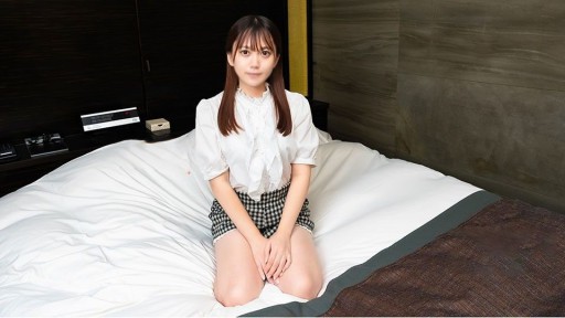 FC2PPV-3909539 Một người thiếu kinh nghiệm mà tôi gặp qua vòng bạn bè của mình. Vóc người thấp và cúp E. Đôi mắt của cô ấy to và cô ấy rất trung thực.