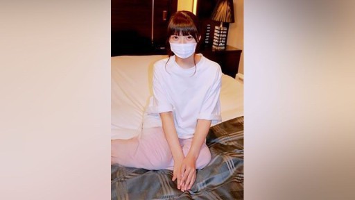 FC2PPV-4049425 Trong trường hợp của Mika-chan (18 tuổi), kiểu người không sống ở thành phố, chỉ có một người có kinh nghiệm, và dù là một người nghiệp dư nghiêm túc nhưng lông mu của cô ấy lại không tự nhiên.