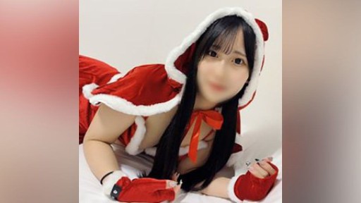 FC2PPV-4145047 Gonzo cùng cô bạn gái siêu xinh đẹp và dễ thương trong bộ cosplay ông già Noel ♡ Cuối cùng, một lượng lớn bánh kem trên giường!