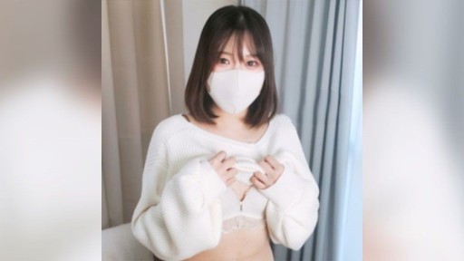 FC2PPV-4312929 Cô gái trẻ gọn gàng vừa khóc vừa lườm tôi đã quay lại!