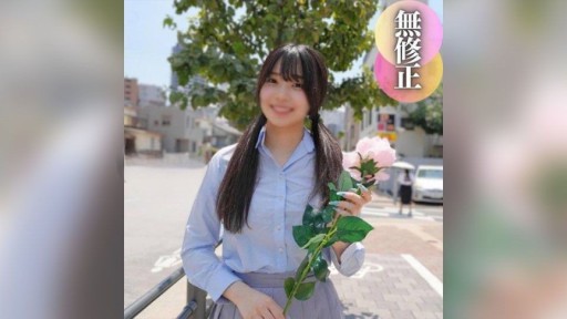 FC2PPV-4517642 Một thanh niên 19 tuổi bị bẩn. Một dương vật thô được đưa vào âm đạo của một cô gái trẻ ngây thơ. Rung động và lo lắng trước trải nghiệm đầu tiên, cơ thể cô thành thật và thở hổn hển mặc dù cô rất miễn cưỡng. . .