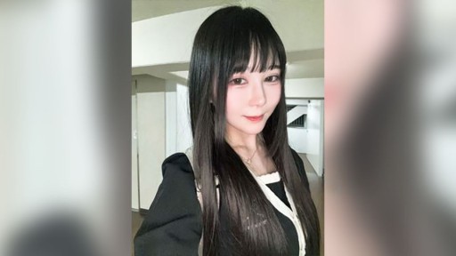 FC2PPV-4559721 Thử thách một người đàn ông cạo râu chặt chẽ với một dương vật giả dày!