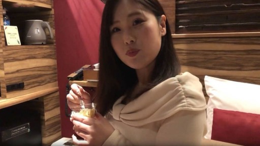 FC2PPV-4596895 Khi tôi tiếp cận một người phụ nữ đã có chồng trông có vẻ cô đơn mới chuyển đến sống ở khu phố của tôi, hóa ra cô ấy là một phụ nữ đã có gia đình cực kỳ đĩ điếm.