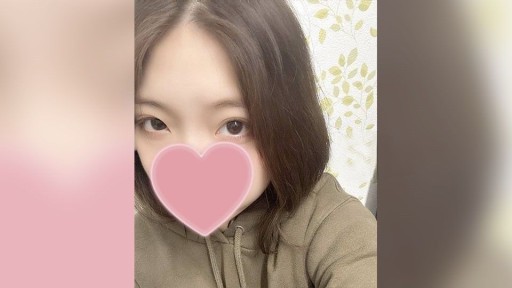 FC2PPV-4637972 Cô gái 18 tuổi nhút nhát và dễ thương ♡ Thật nguy hiểm khi đưa nó vào cơ thể một cách thô bạo, nhưng cảm giác thật tuyệt... Có kèm phần thưởng