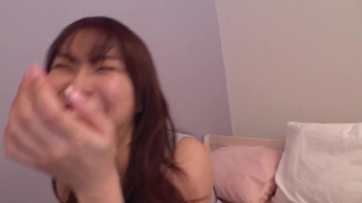 SAN-014 Một người phụ nữ đã ly hôn không thể kiểm soát ham muốn tình dục của mình phát điên trong một chuyến công tác / Rian Isaki